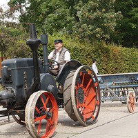 Campus Bernburg - Historische Traktorenparade